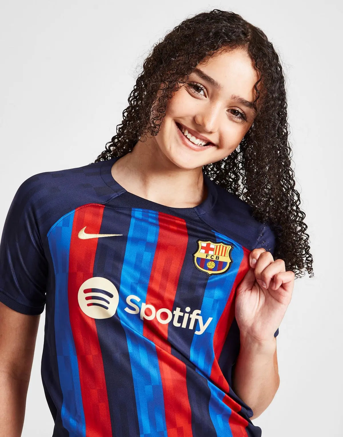 FC Barcelona 2022/23 HomeKit Junior Full Set T-shirt & short - Football DXB