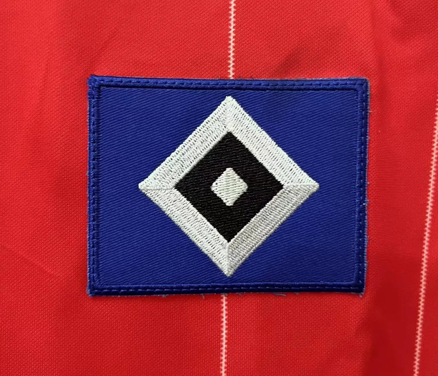 Hamburg away 1983/84 - Football DXB
