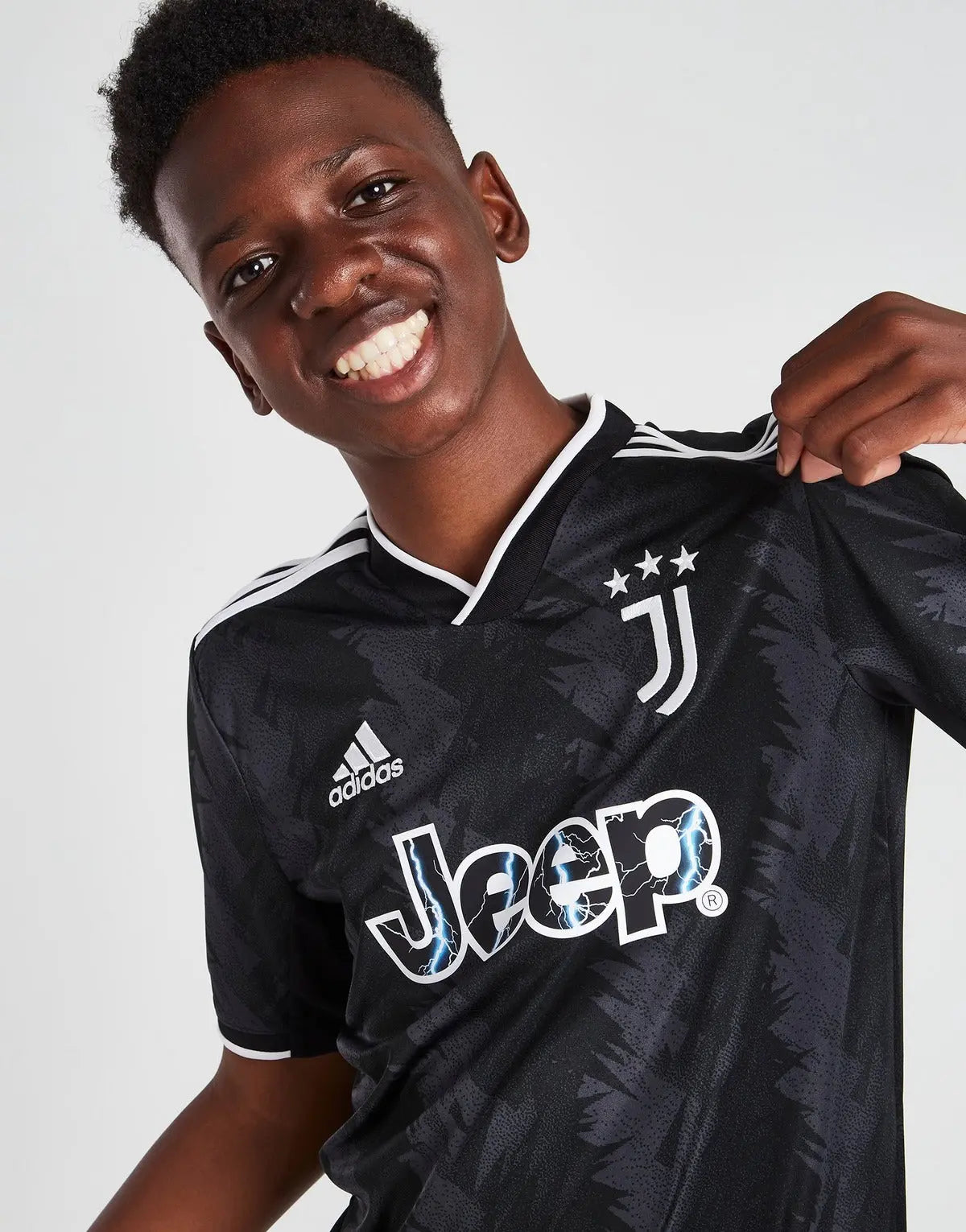 Juventus 2022/23 Away Shirt Junior Full Set T-shirt & short - Football DXB