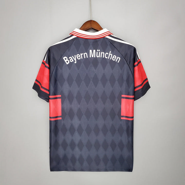 Bayern Munich 1997-99 Kit