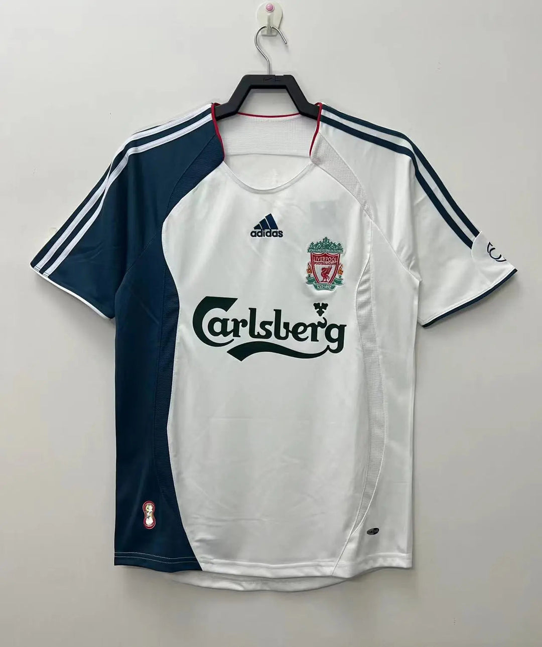 Liverpool Away 2006/2008 - Football DXB