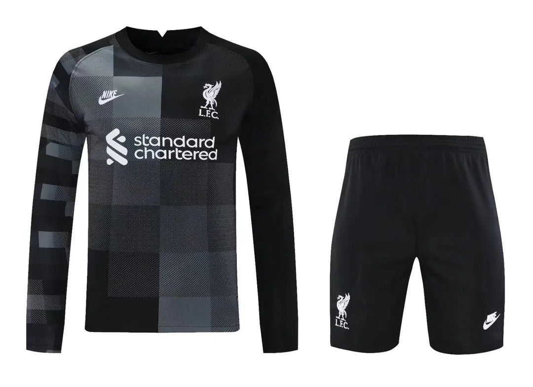 Liverpool Goalkeeper Long Sleeves Full Set - Football DXB